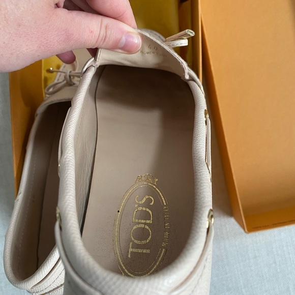 Tod’s Gommino Driving Shoes in Leather- size 40 - Picture 3 of 5